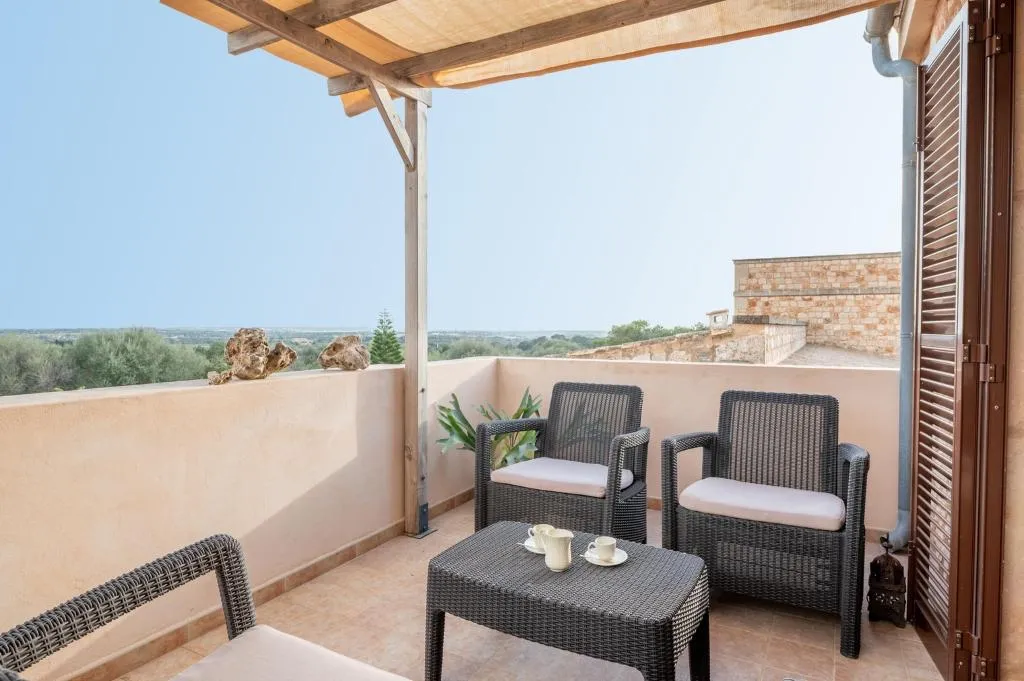 Double or Twin STANDARD Room, Finca Art 9, Majorca