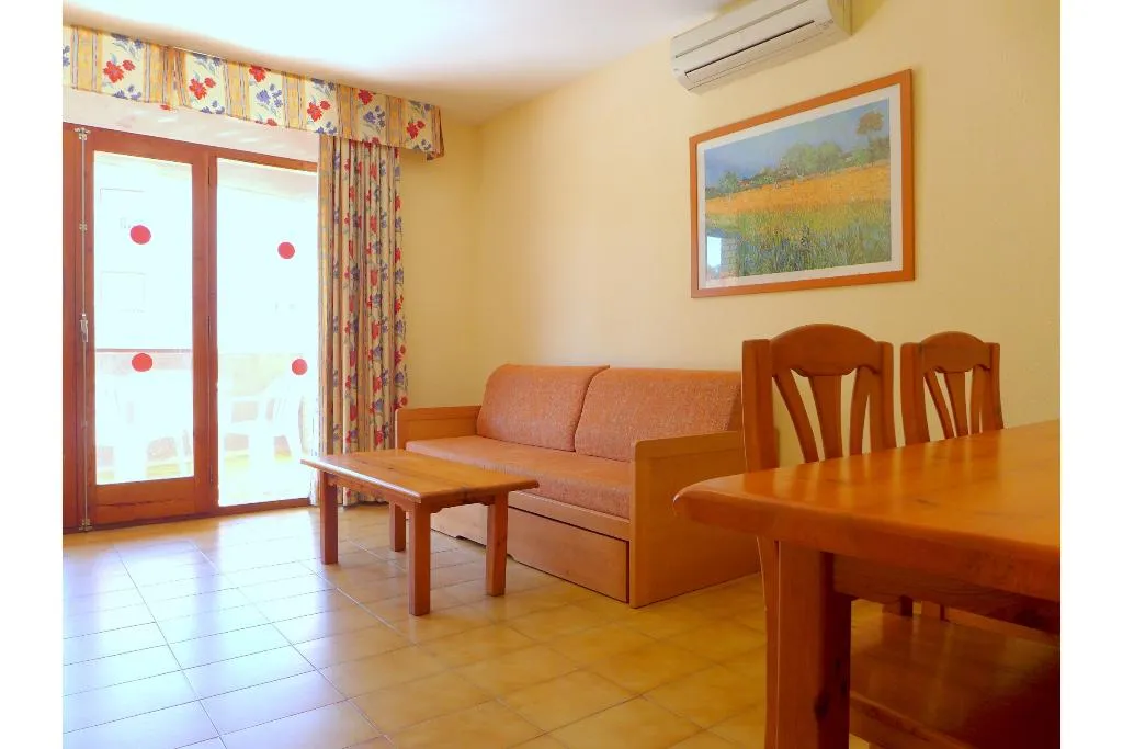 APARTMENT TWO BEDROOMS WITH AIR CONDITIONING Room, Edificio Azahar, Costa Dorada