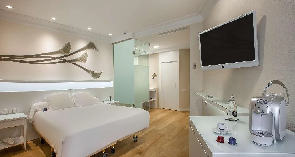 DOUBLE STANDARD Room, Melia Plaza, Valencia