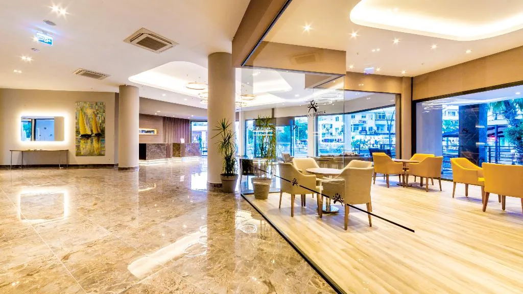 Lobby, Ada Julian Hotel, Dalaman