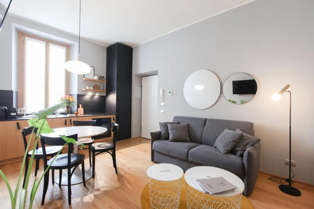 Room, Cà Bèla - Vitruvio, Milan