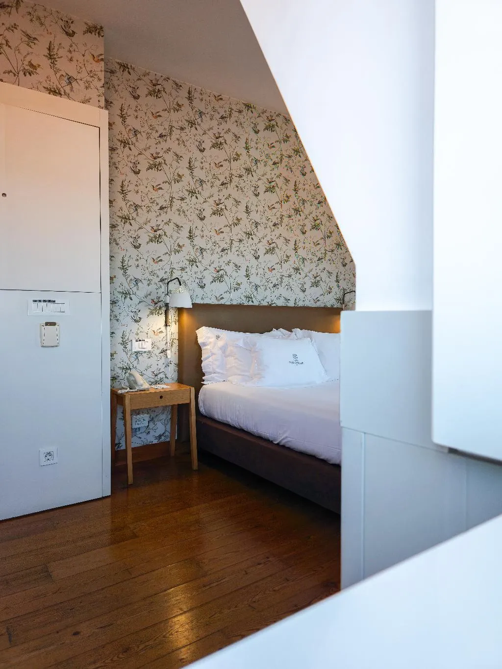 Double or Twin DELUXE RIVER VIEW Room, Lisboa Carmo Hotel, Lisbon