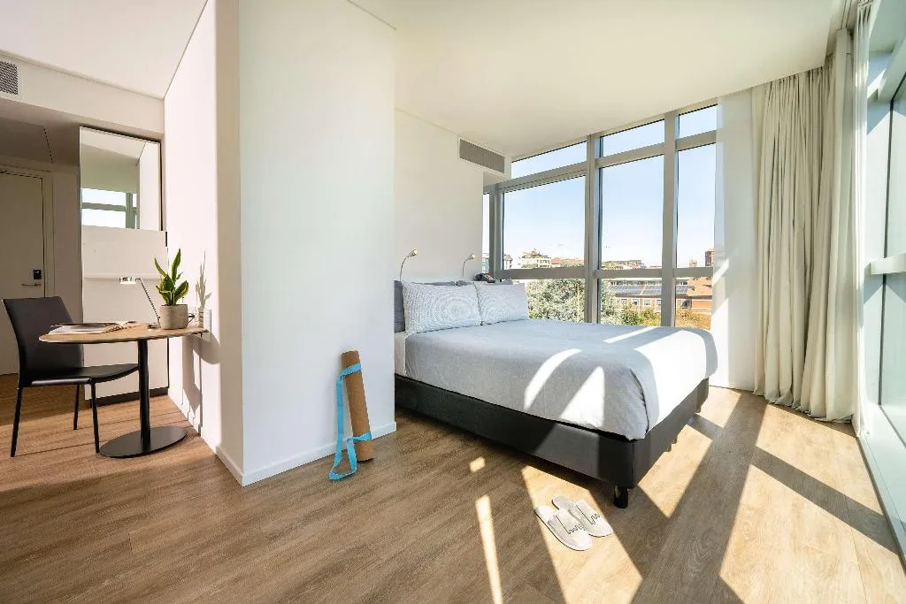 Room, Innside Milano Torre Galfa, Milan