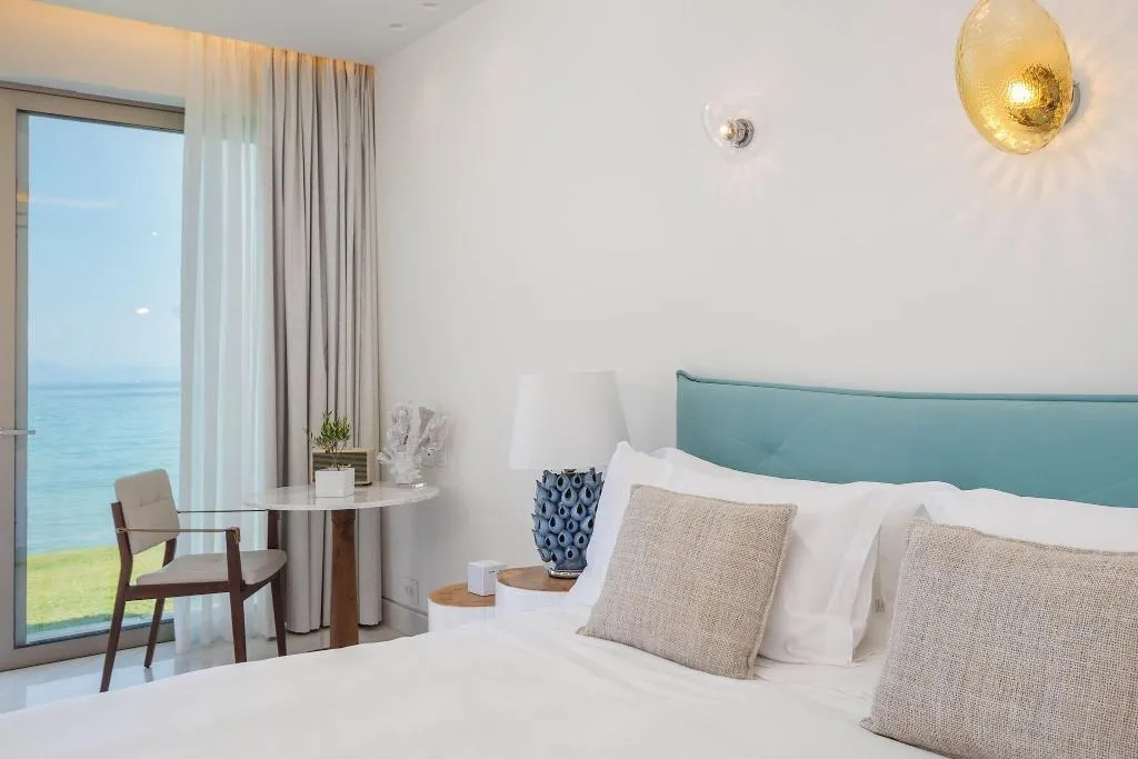 SUITE WITH JACUZZI Room, Domes Miramare, A Luxury Collection Resort, Corfu, Corfu