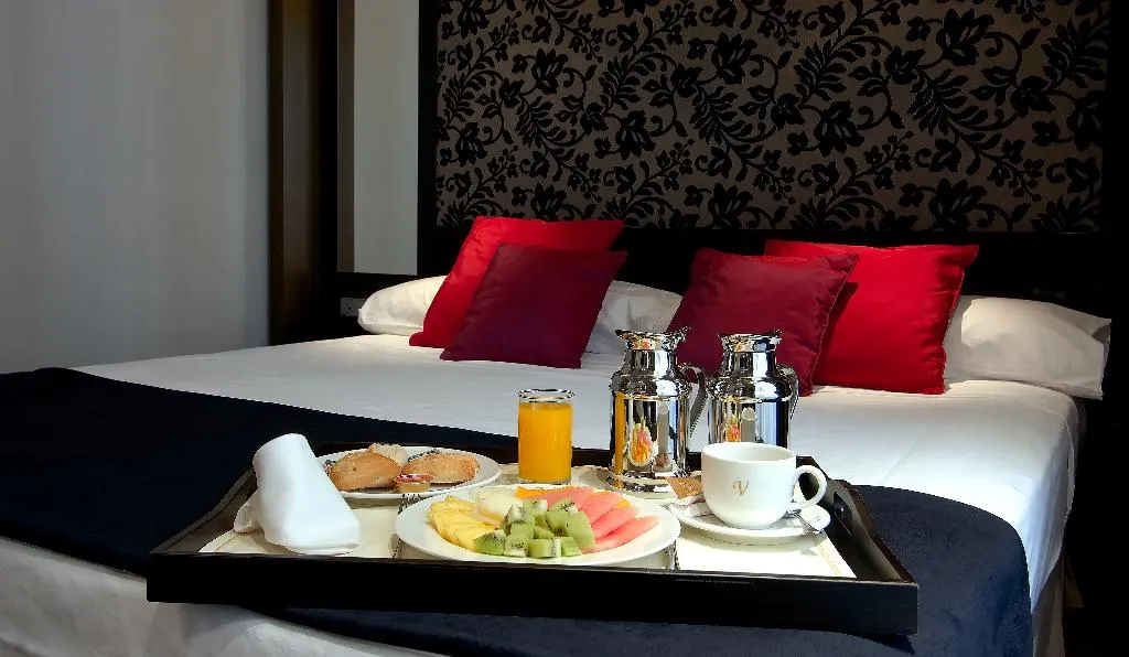 JUNIOR SUITE STANDARD Room, Vincci Soho, Madrid