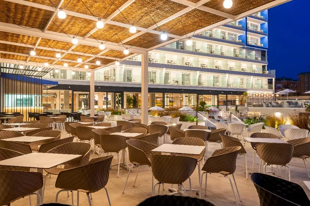 Bar, L'Azure Hotel, Costa Brava