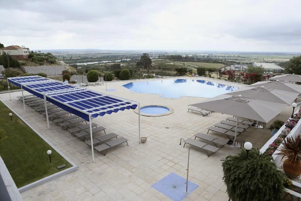 Pool, Verdi Santarem, Lisbon