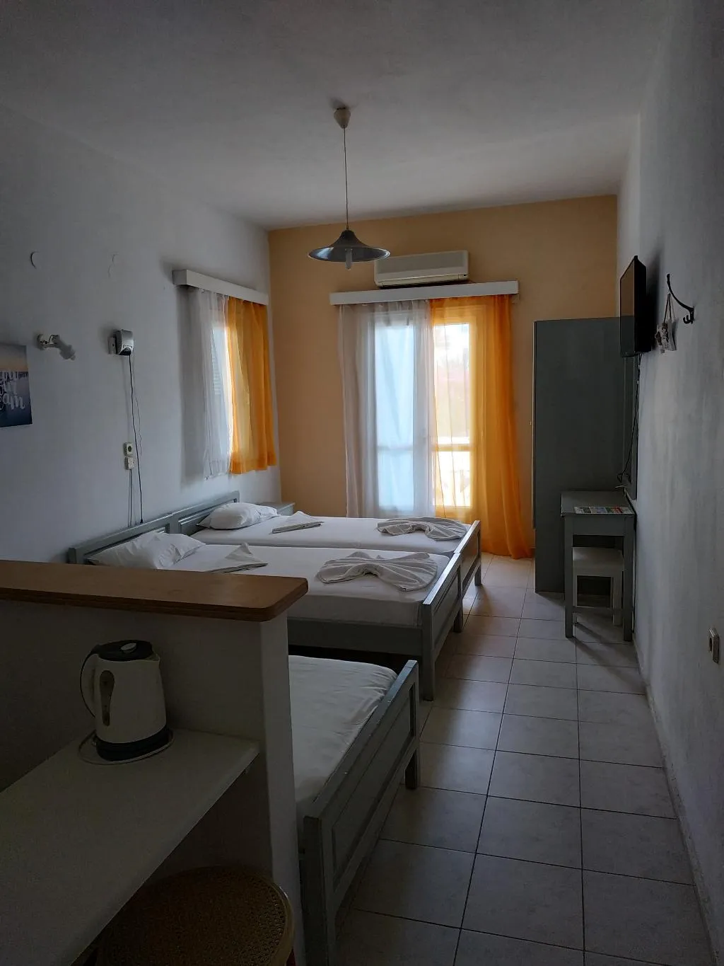 STUDIO STANDARD Room, Renia Studios, Crete