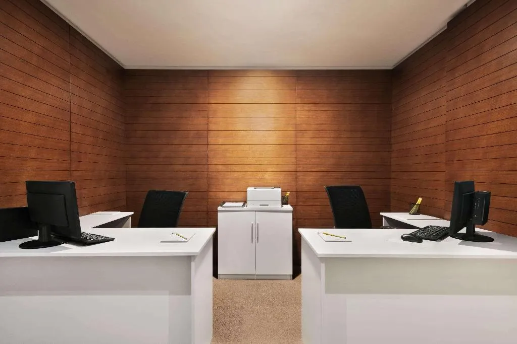 Conferences, Wyndham Garden Ajman Corniche, Dubai