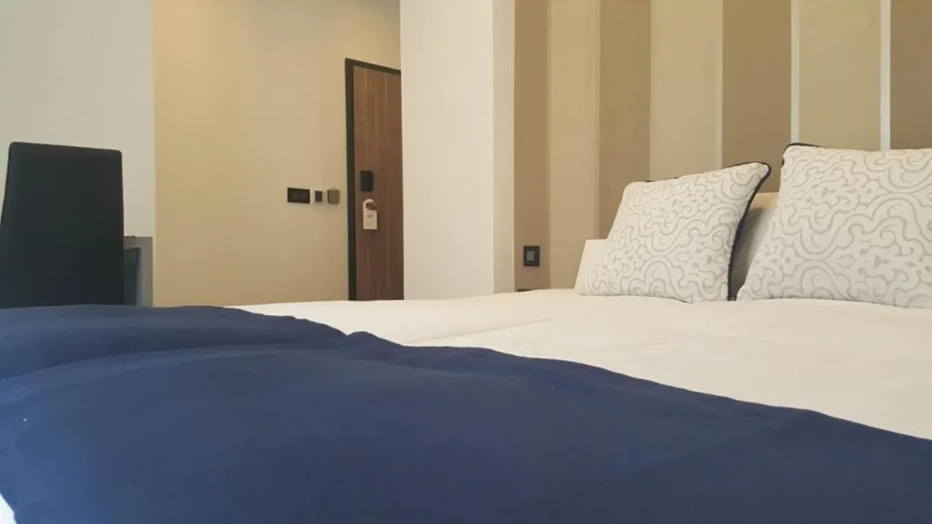 Room, Pebbles Boutique Aparthotel, Malta