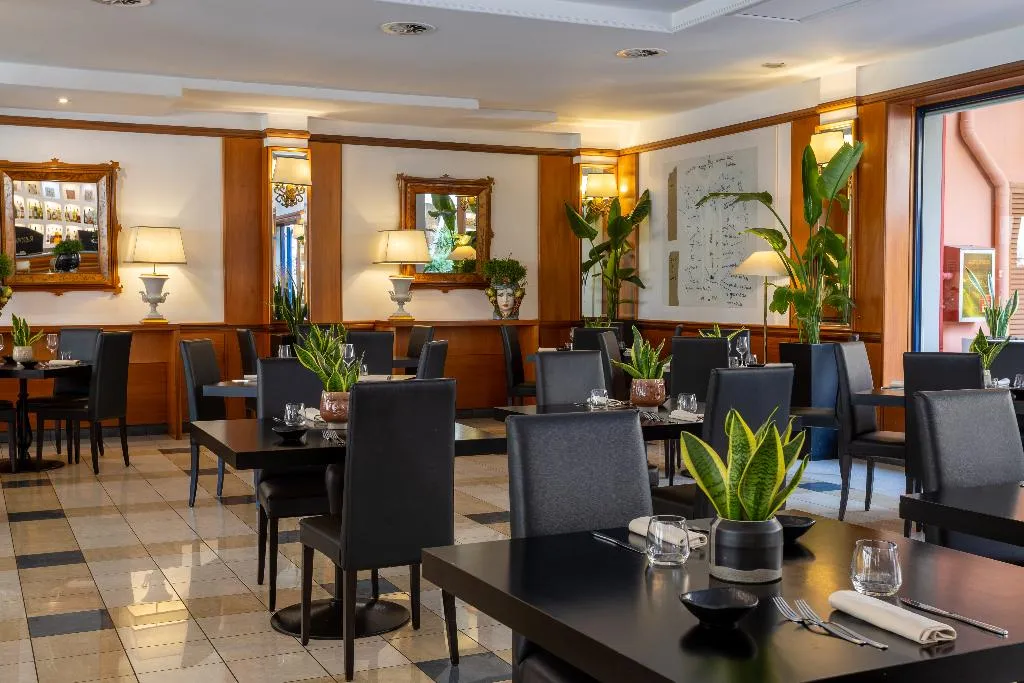 Restaurant, Grand Hotel Tiberio, Rome