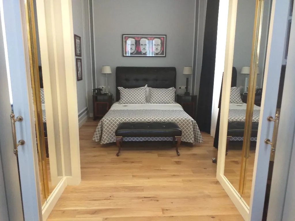 JUNIOR SUITE STANDARD Room, Grande Hotel do Porto, Porto
