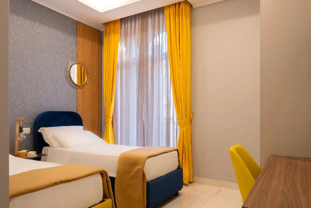 TWIN SUPERIOR Room, Palazzo Adele Rooms & Apartments, Naples