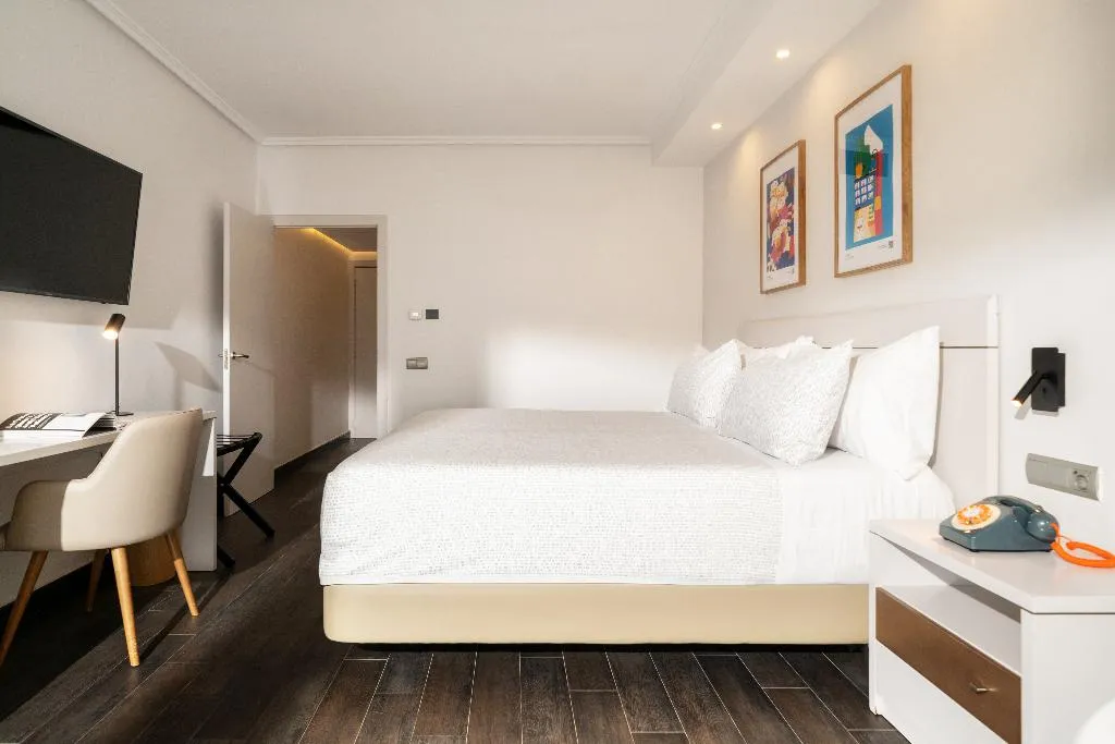 Double or Twin WITH VIEWS Room, Innside Alicante Porta Maris, Costa Blanca