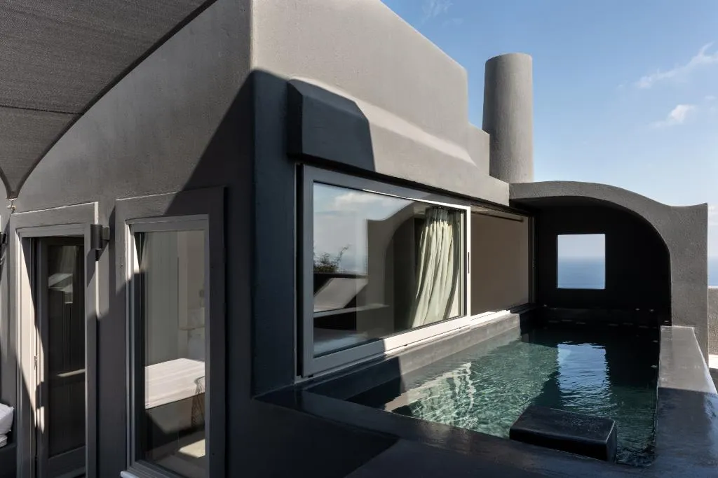 SUITE DELUXE Room, West East Suites, Santorini