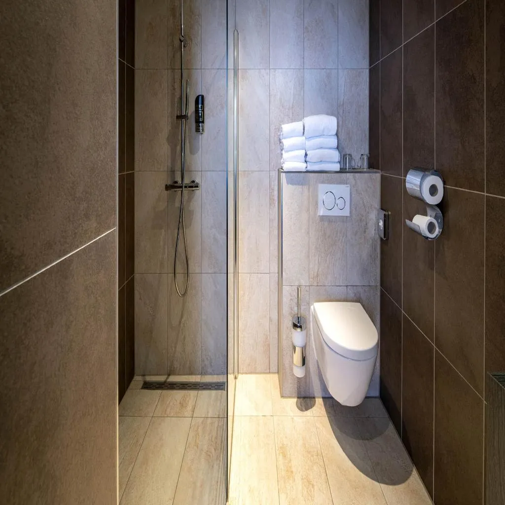 QUADRUPLE basement Room, The Alfred Hotel, Amsterdam