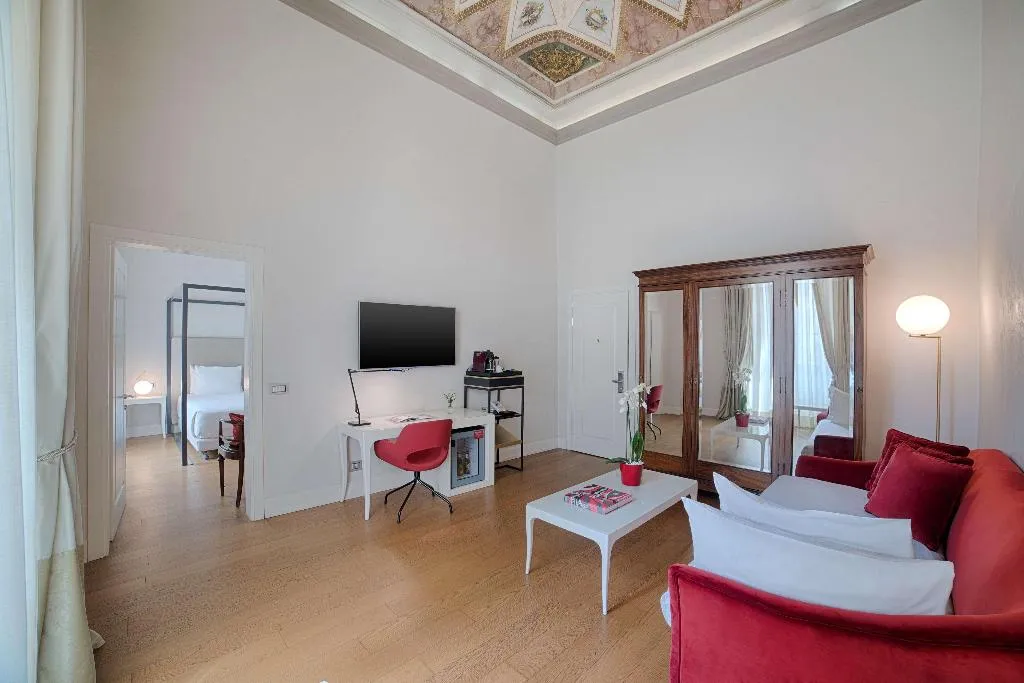 TRIPLE STANDARD Room, Porta Rossa Hotel Firenze Colbert Collection, Florence