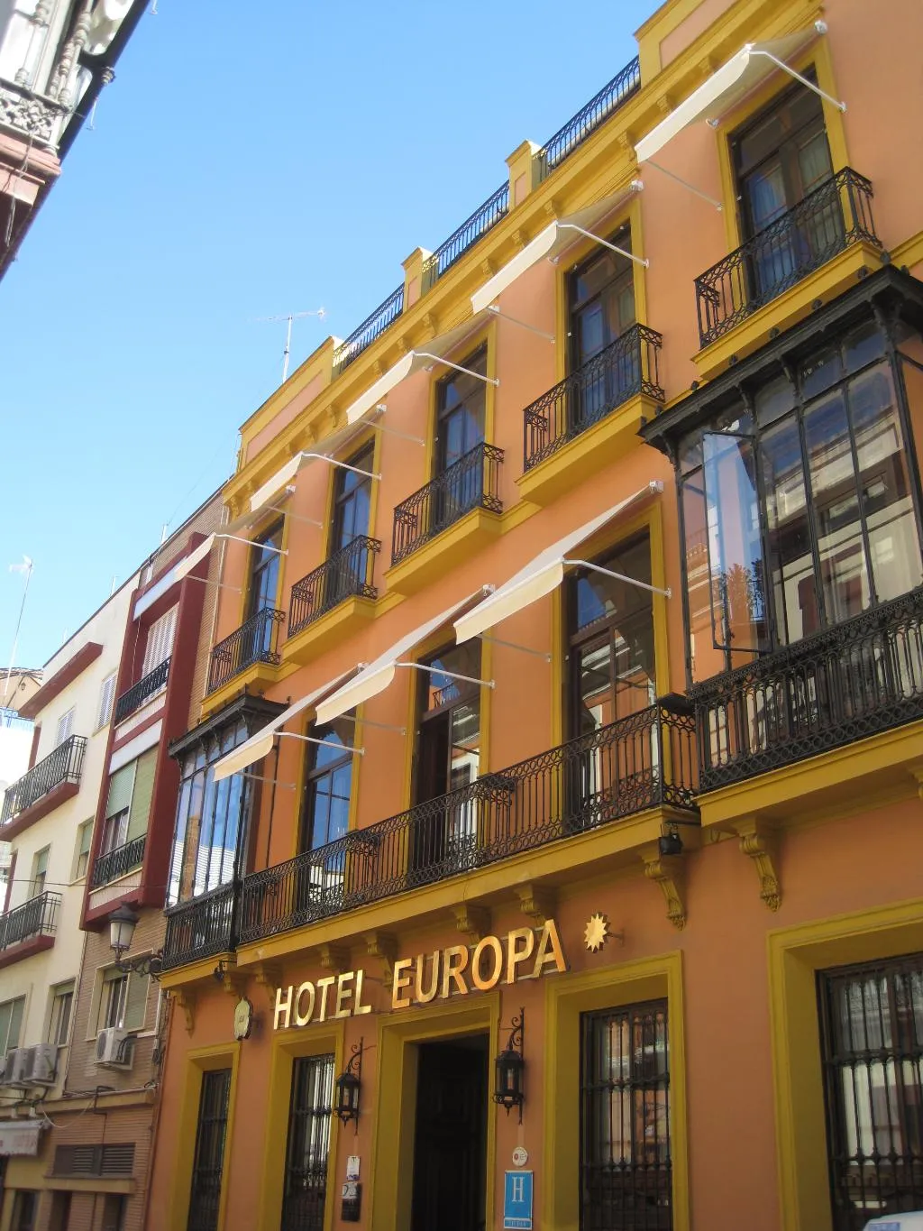 General view, Europa, Seville