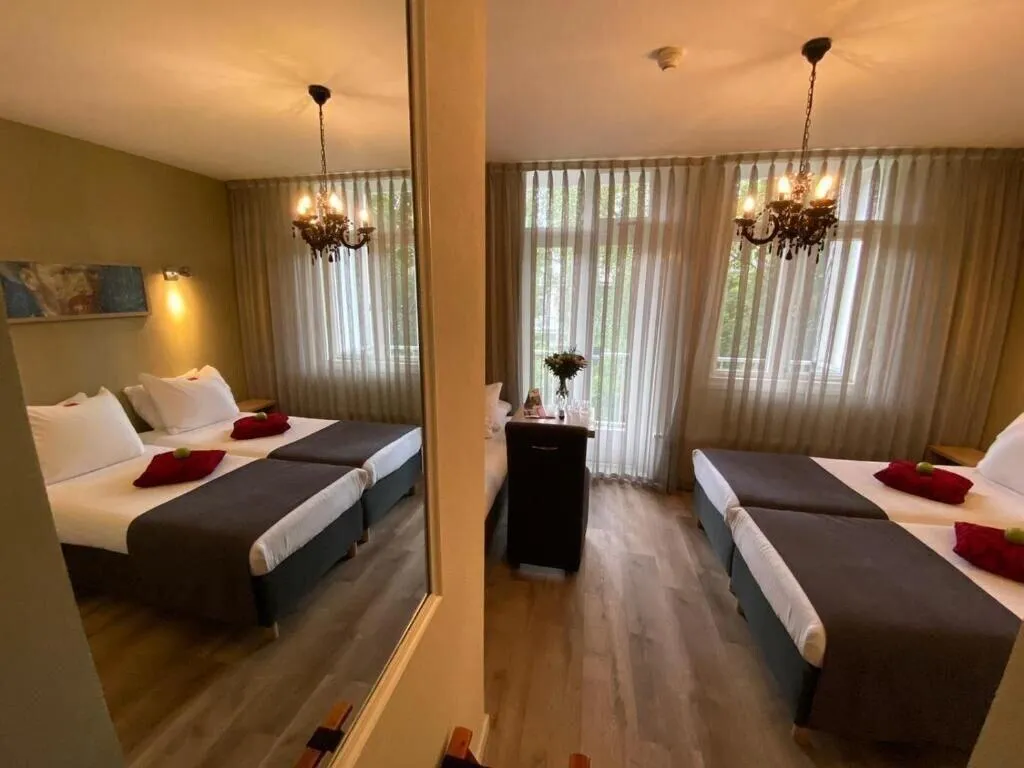 Room, Alp Hotel Amsterdam, Amsterdam