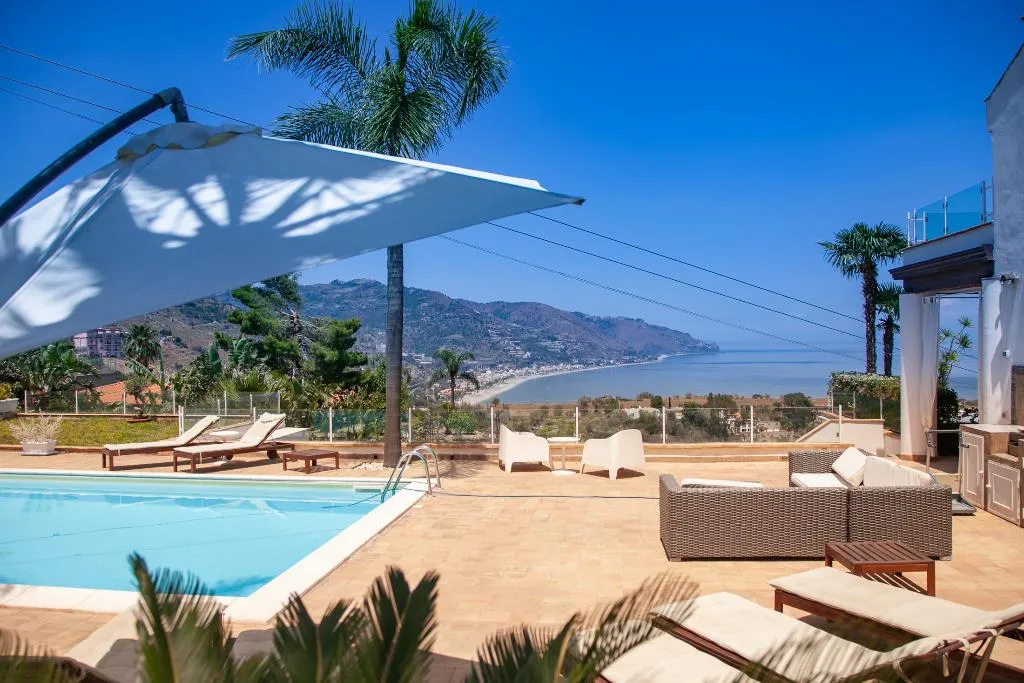 Pool, Villa Zagara Garden, Taormina