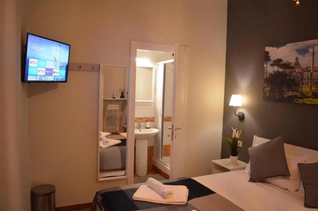 Room, Martini Rooms, Naples