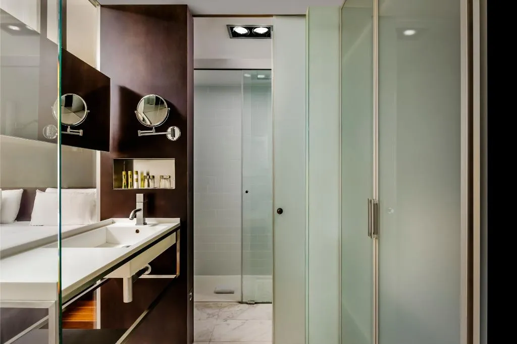 Double or Twin ECONOMY Room, Ikonik Angli, Barcelona