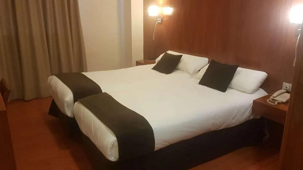 Room, Hotel Familia Conde, Costa De La Luz