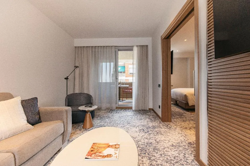 SUITE KING SIZE BED Room, InterContinental Barcelona, Barcelona