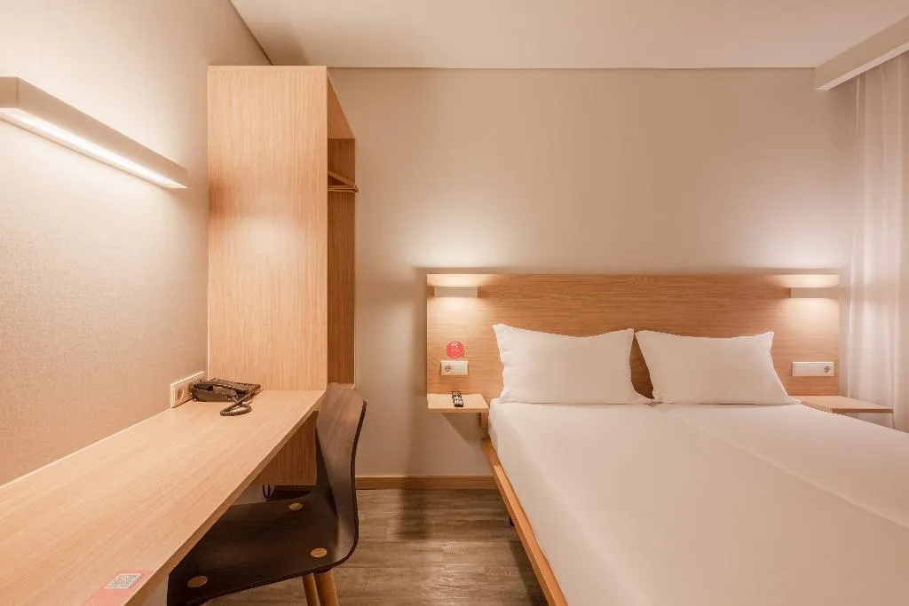 TWIN STANDARD Room, Moov Hotel Porto Norte, Porto