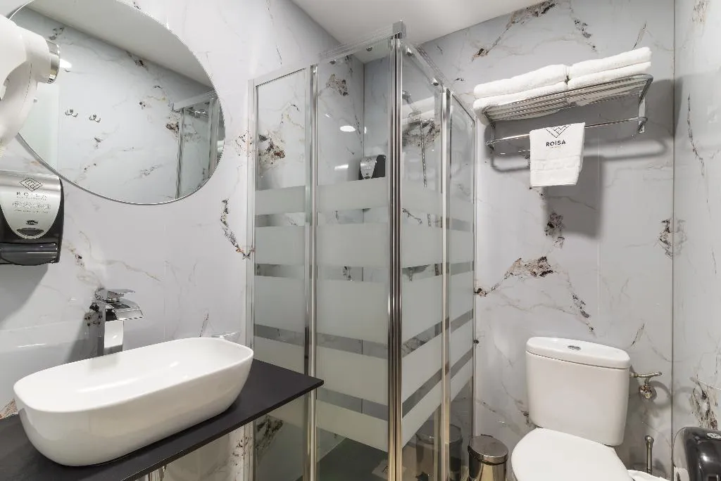 Double or Twin STANDARD Room, Roisa Hostal Boutique, Madrid