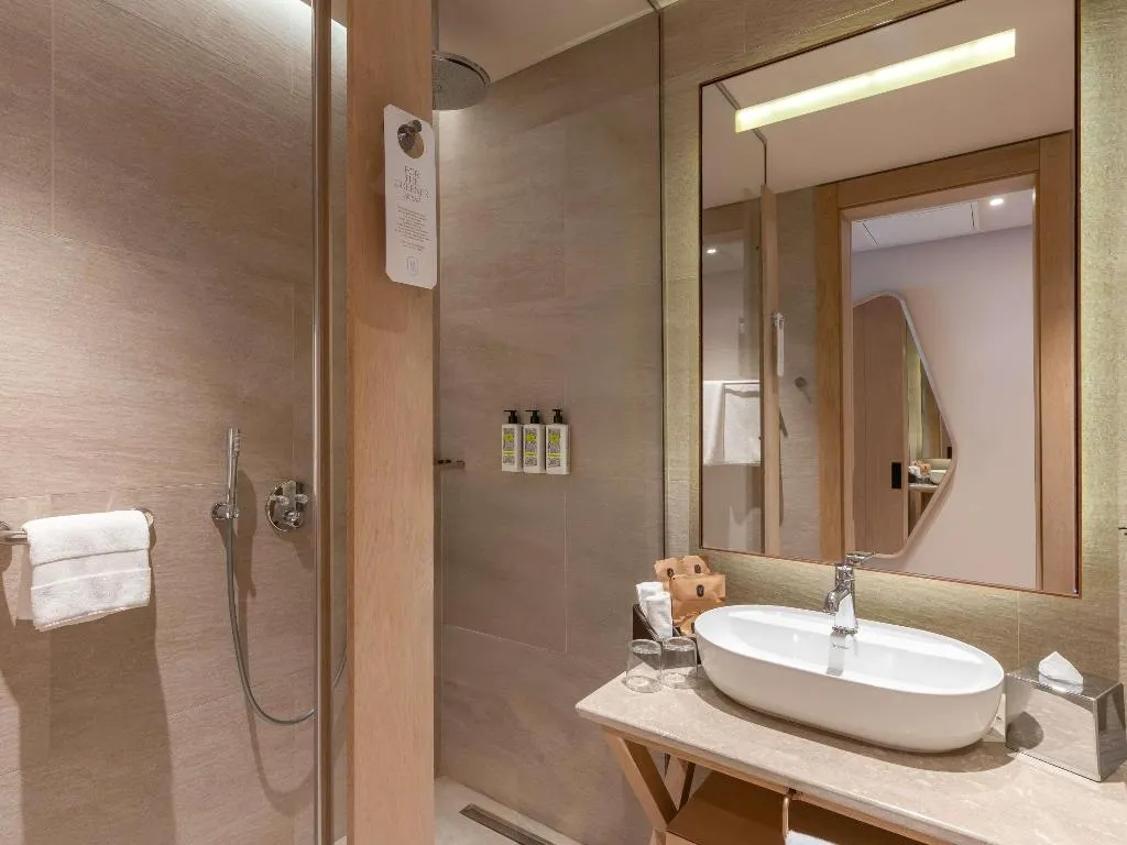 TWIN DELUXE SEA VIEW Room, The Bodrum Hotel Yalikavak - MGallery Collection, Bodrum