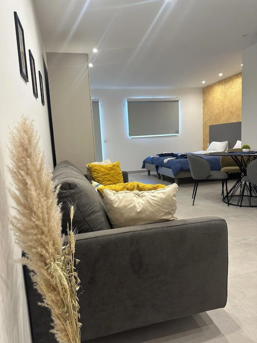Room, The Central Guesthouse, Malta