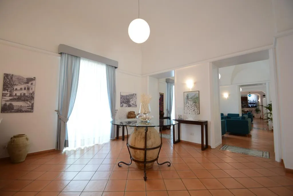 Lobby, Panorama Palace, Naples