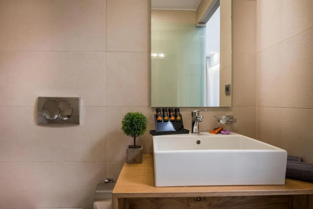 Room, Central City Hotel, Crete