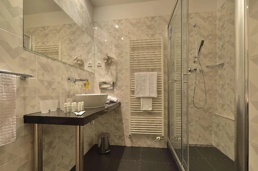 Room, Ramada Airport Prague, Prague