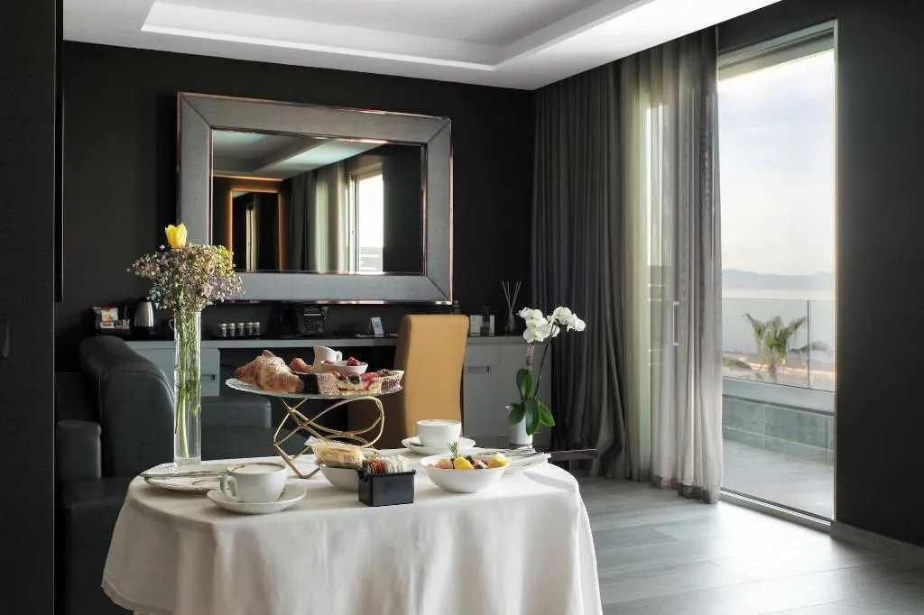 Room, Resort Tre Fontane, Naples