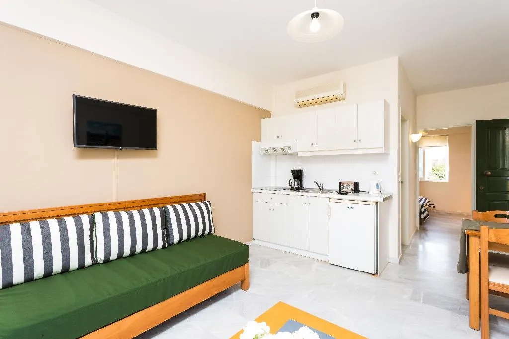 APARTMENT GARDEN VIEW Room, Radamanthys Apartments, Crete