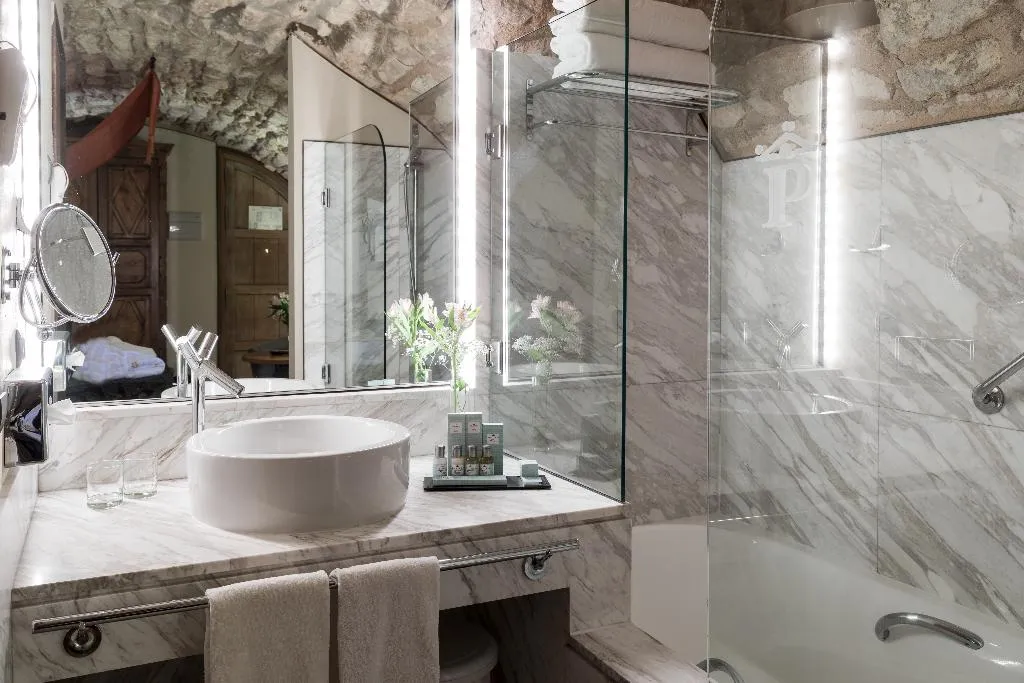 DOUBLE SUPERIOR Room, Parador de Alarcon, Valencia