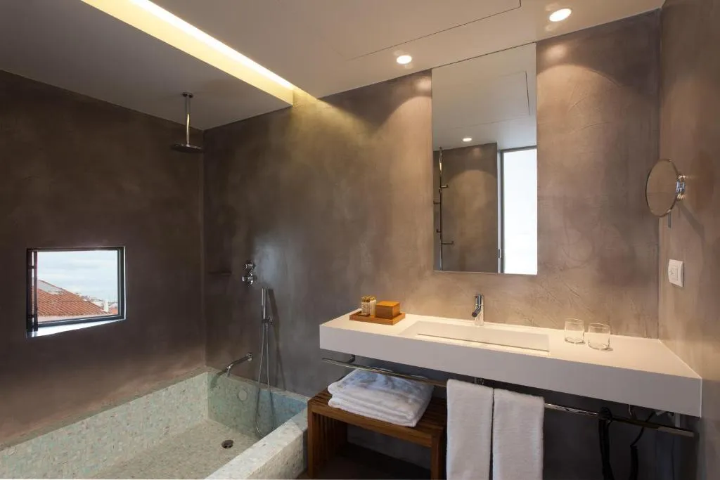 Double or Twin SUPERIOR Room, Memmo Alfama, Lisbon