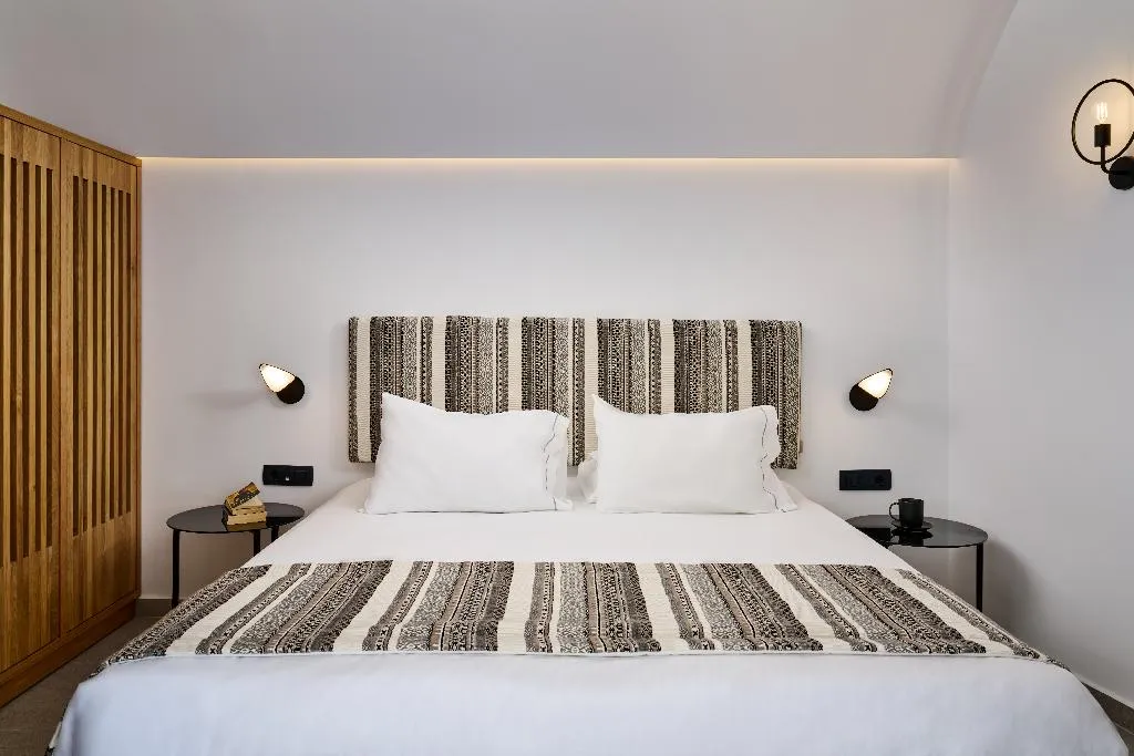 SUITE HONEYMOON Room, Agali Houses, Santorini