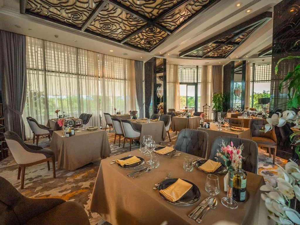 Restaurant, Rixos Downtown Antalya L.O.L.ThemePark Free Access, Antalya