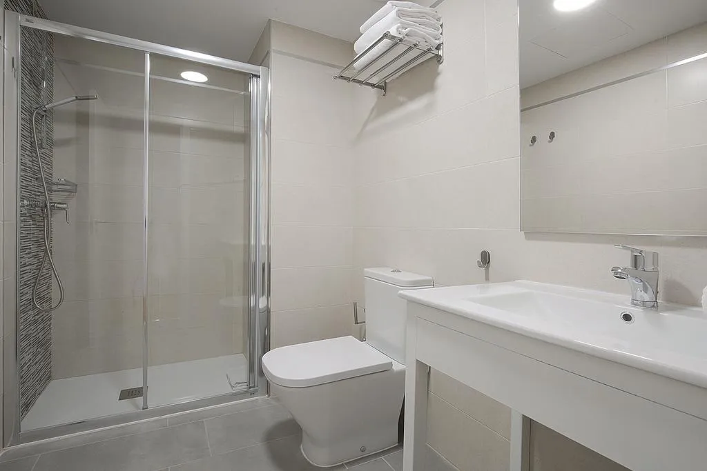 Room, Apartamentos La Bolsa 4, Madrid