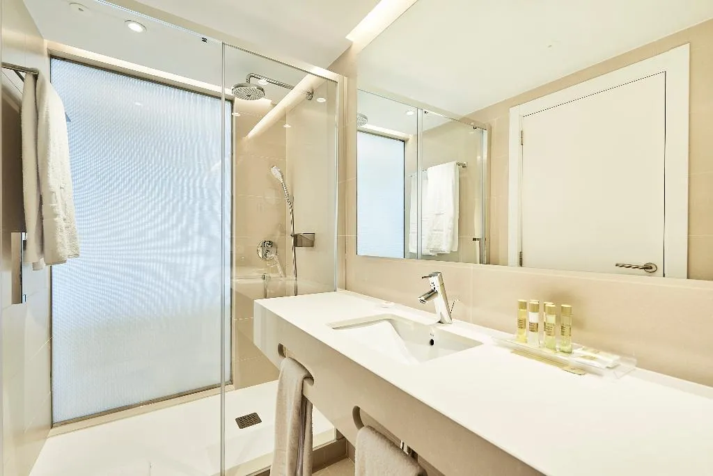 SUITE CAPACITY 2 Room, Eurostars Ibiza, Ibiza