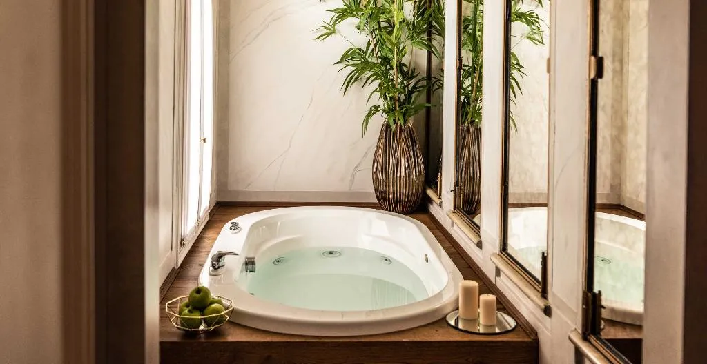 APARTMENT WITH JACUZZI Room, Palazzo Paruta, Venice