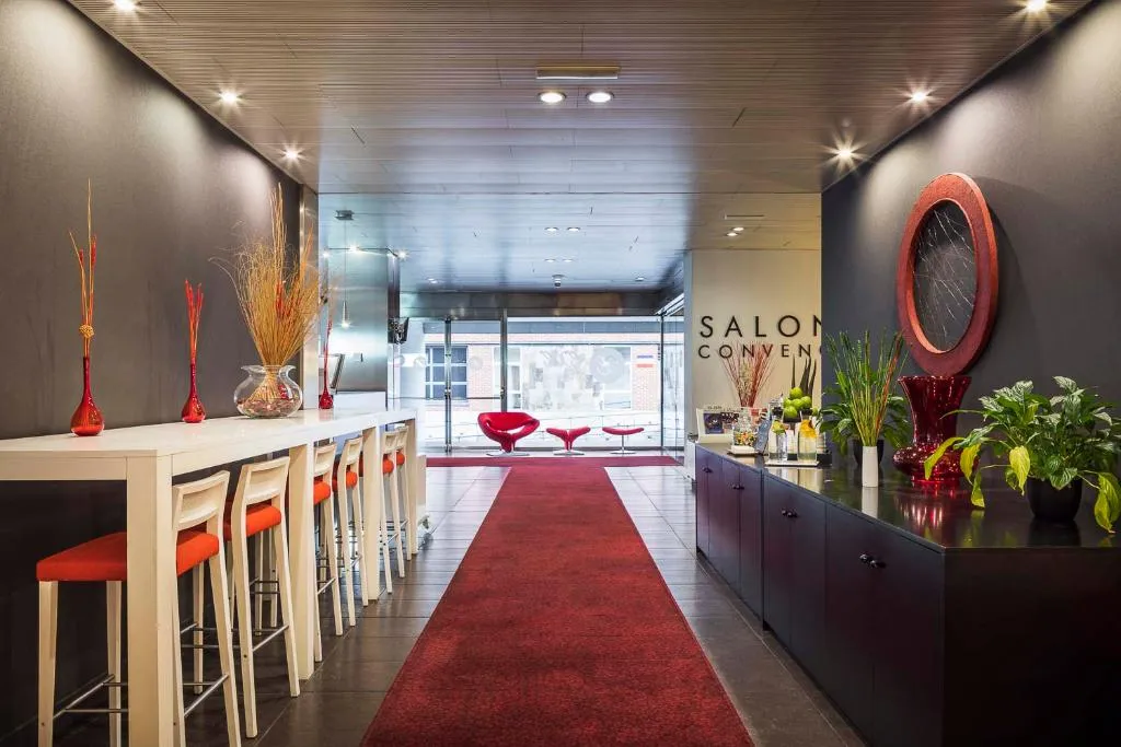 Lobby, Exe Tres Cantos, Madrid