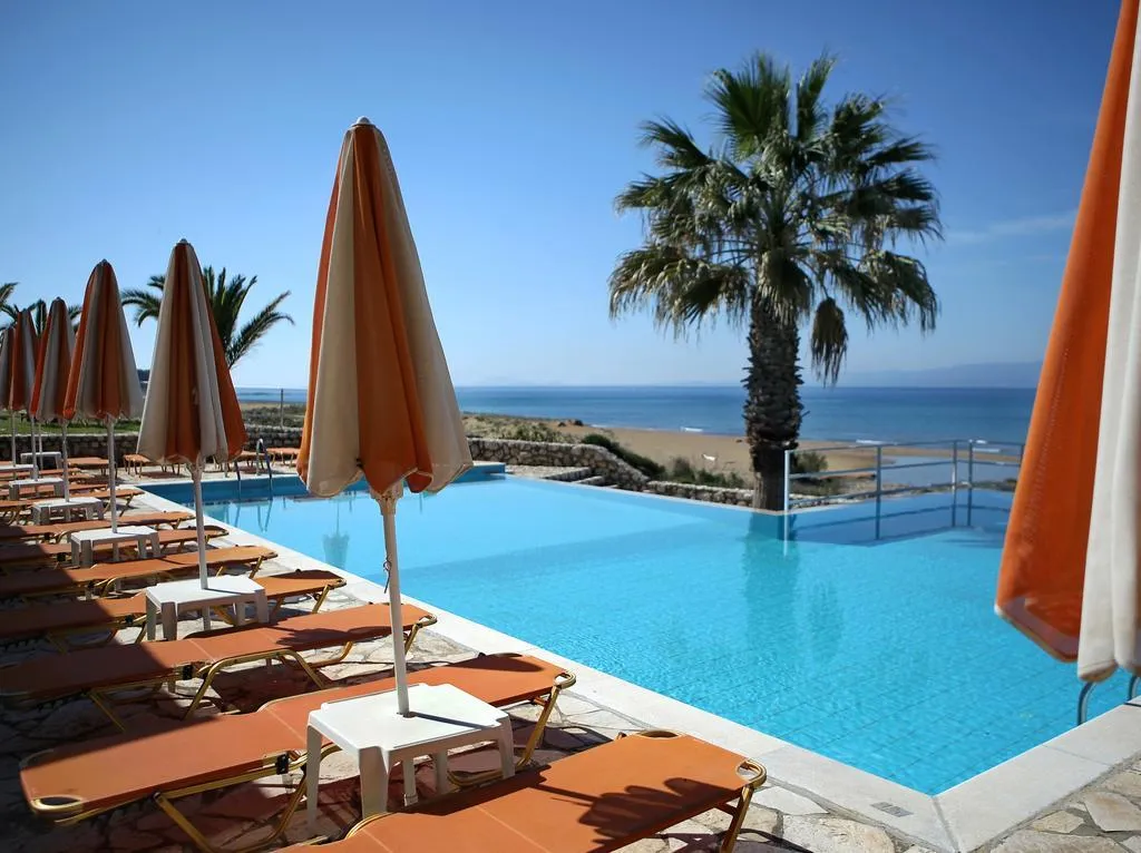 Pool, Marina Bay, Kefallinia