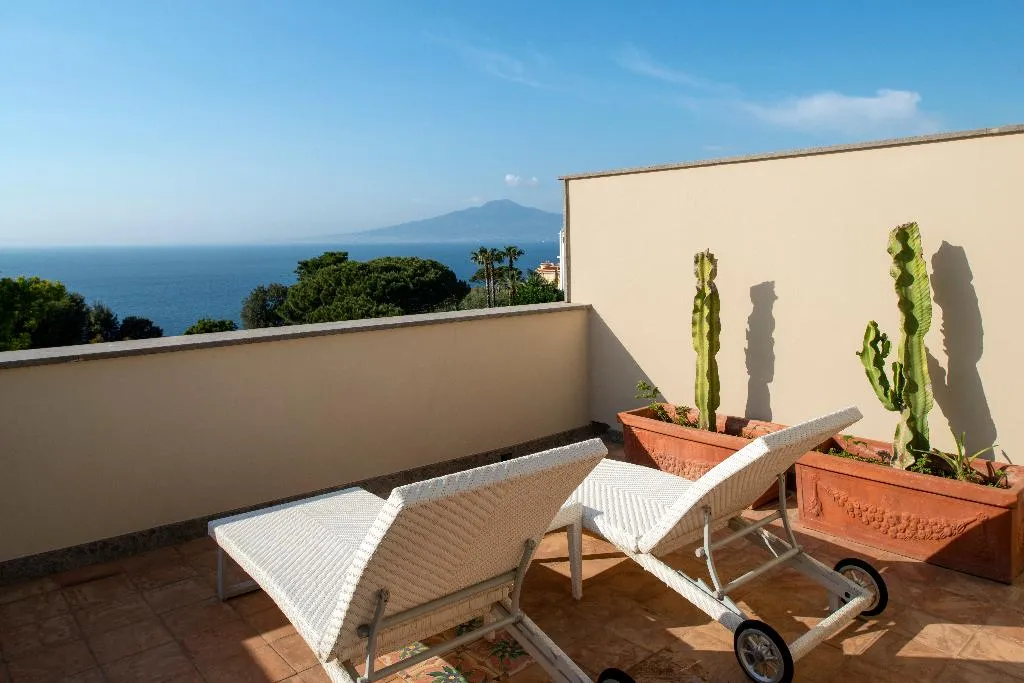SUITE SEA VIEW Room, Grand Hotel Cocumella, Naples