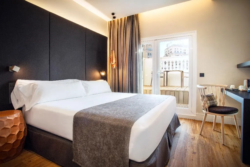 Double or Twin SUPERIOR WITH TERRACE Room, Catalonia Gran Via Madrid, Madrid