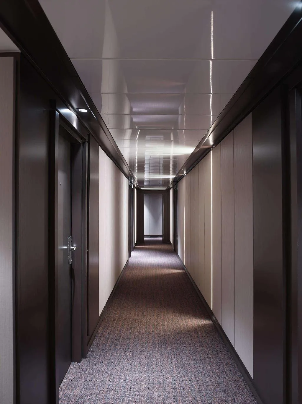 Room, NJV Athens Plaza, Athens