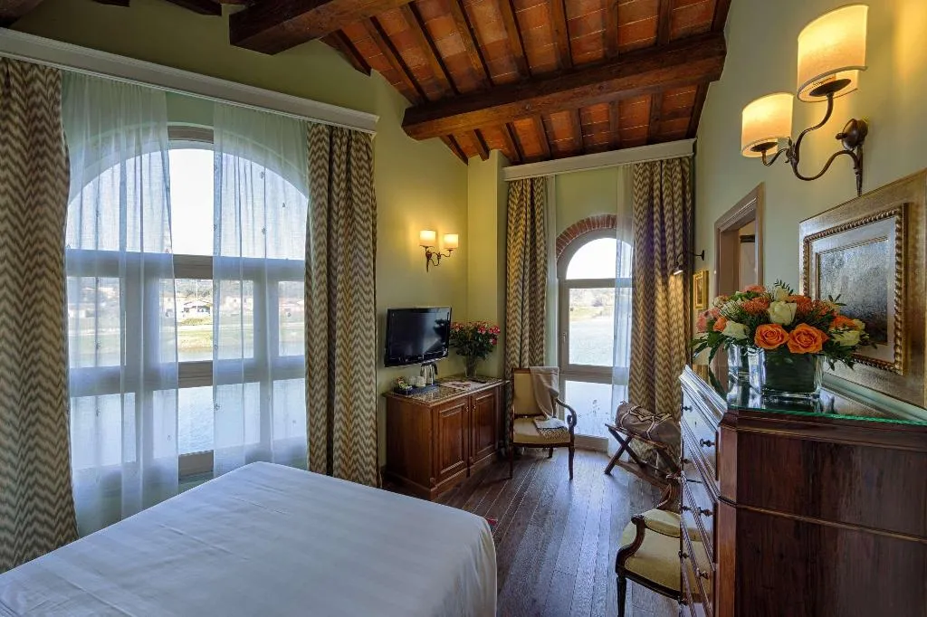 DOUBLE SUPERIOR RIVER VIEW Room, Hotel Mulino di Firenze, WorldHotels Crafted, Florence